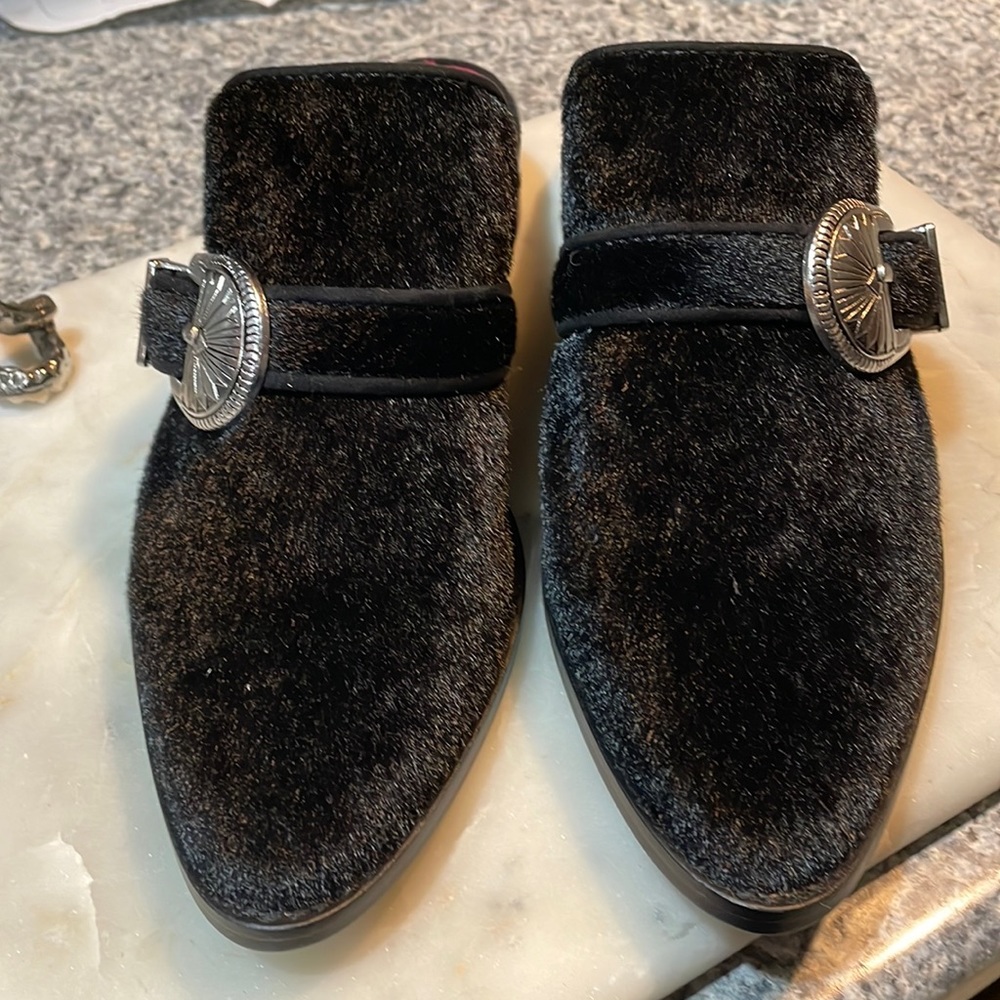 Black soft mule with western style buckle